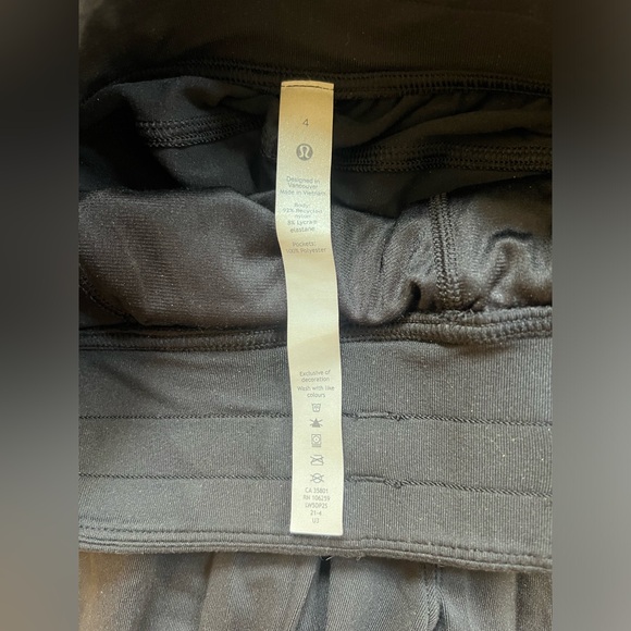 Black size 4 LULULEMON stretch high rise jogger - Picture 2 of 5